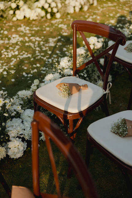 Aisle / Walkway and Floral detail — Wedding decor — Casa Waters